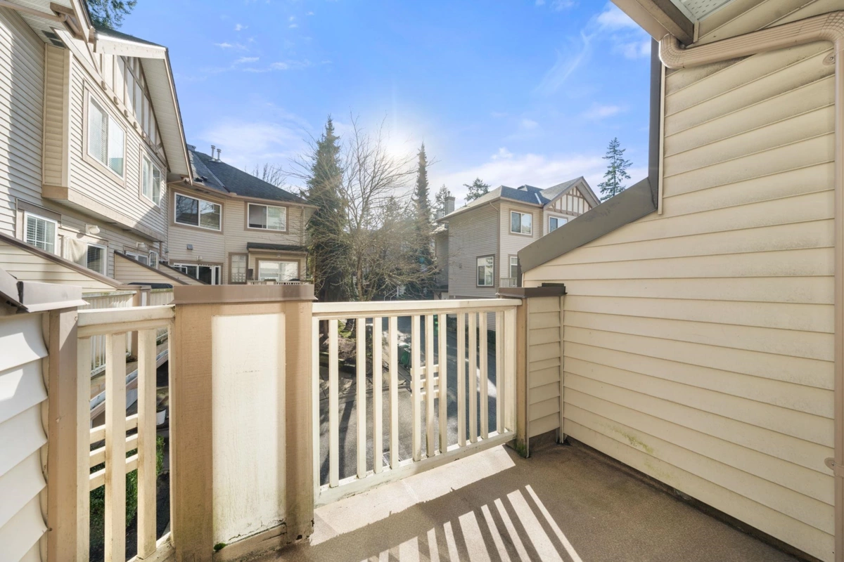 Loft / Bonus Room Photo of 41 2678 King George Boulevard, Surrey, BC