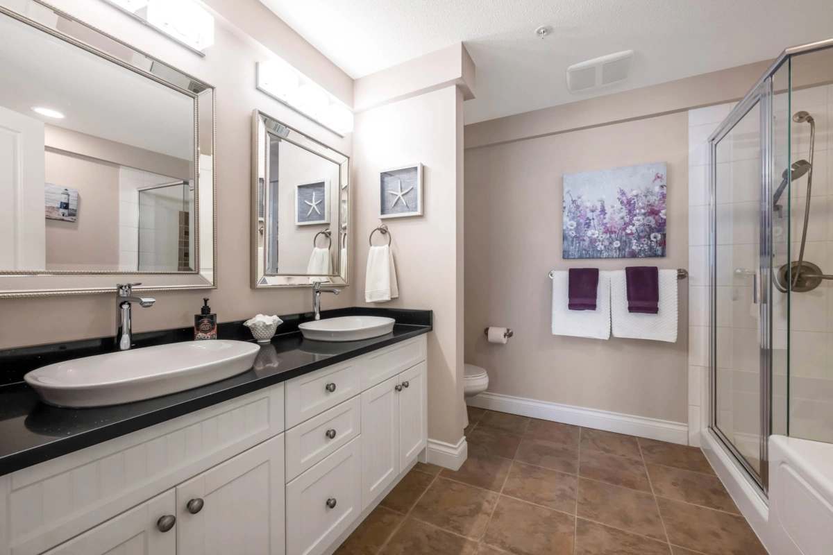 Basement Recreation Room Photo of 306 15357 17a Avenue, Surrey, BC