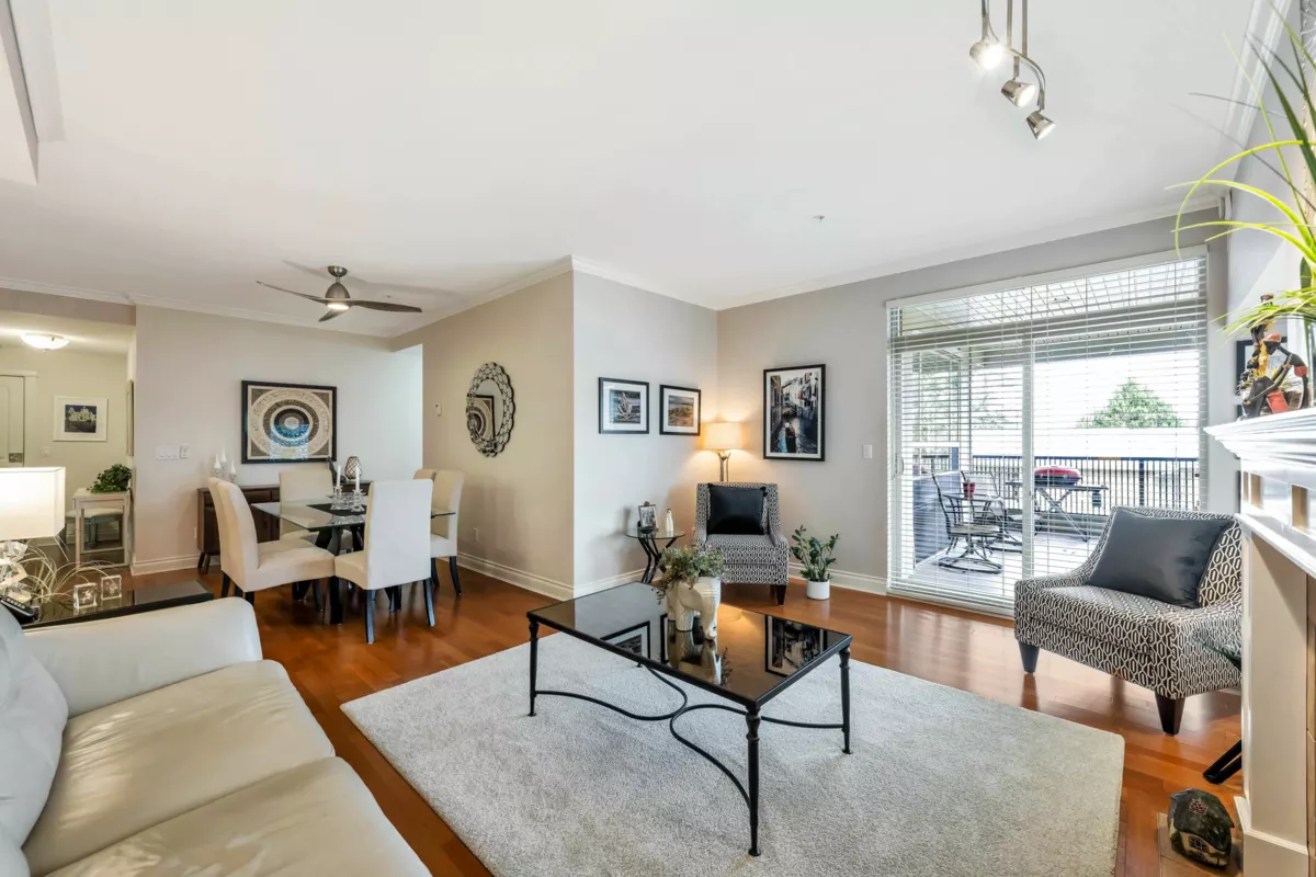 Kitchen Island Photo of 306 15357 17a Avenue, Surrey, BC