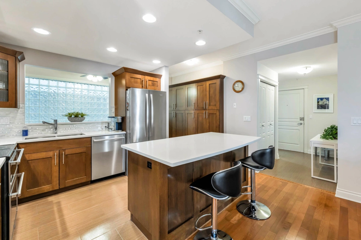 Walk-In Closet Photo of 306 15357 17a Avenue, Surrey, BC