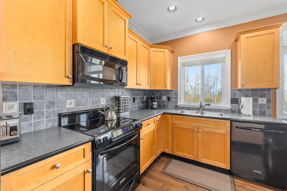 Bedroom 2 Photo of 26 36260 Mckee Road, Abbotsford, BC