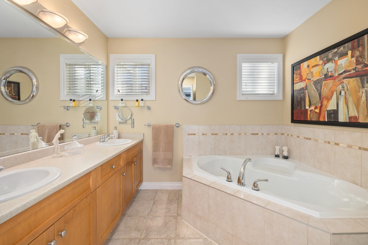 Laundry Room Photo of 26 36260 Mckee Road, Abbotsford, BC