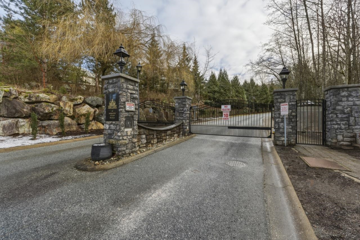 Swimming Pool Photo of 26 36260 Mckee Road, Abbotsford, BC