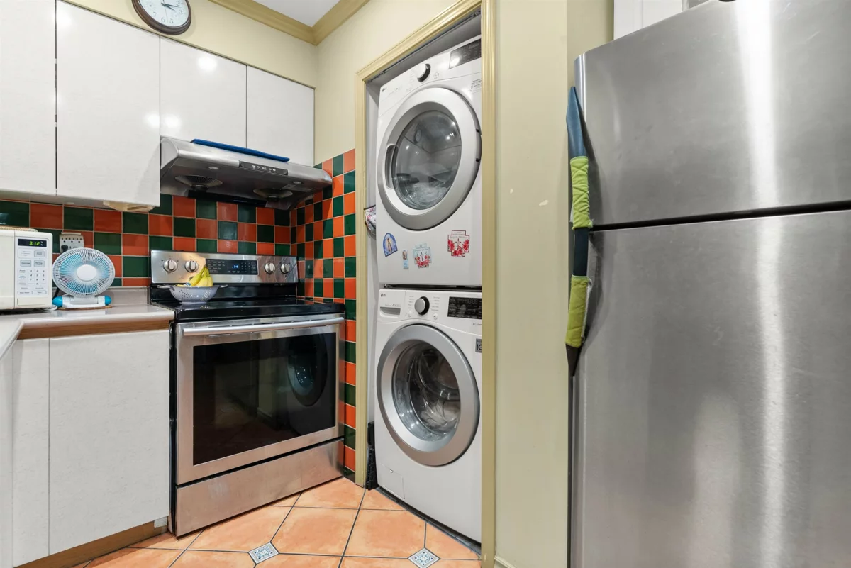 Loft / Bonus Room Photo of 308 1823 E Georgia Street, Vancouver, BC