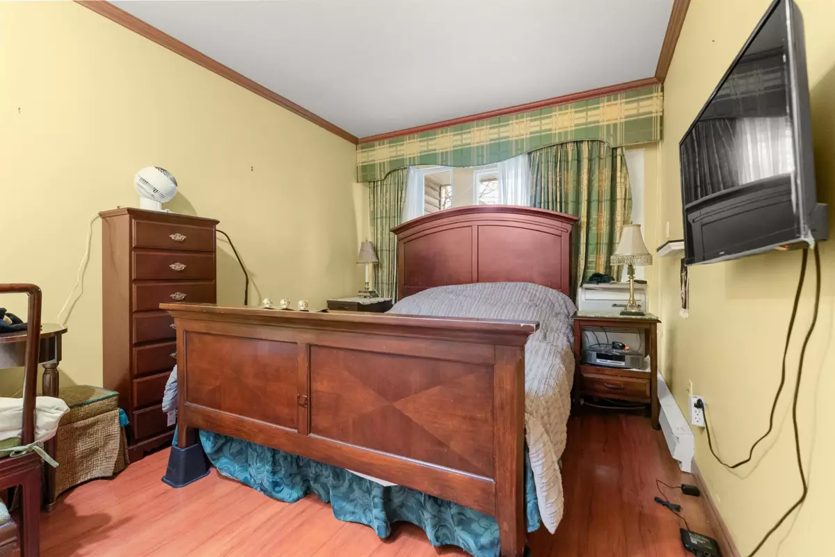 Mudroom Photo of 308 1823 E Georgia Street, Vancouver, BC