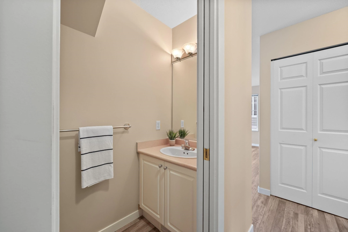 Guest Bathroom Photo of 62 6885 184 Street, Surrey, BC