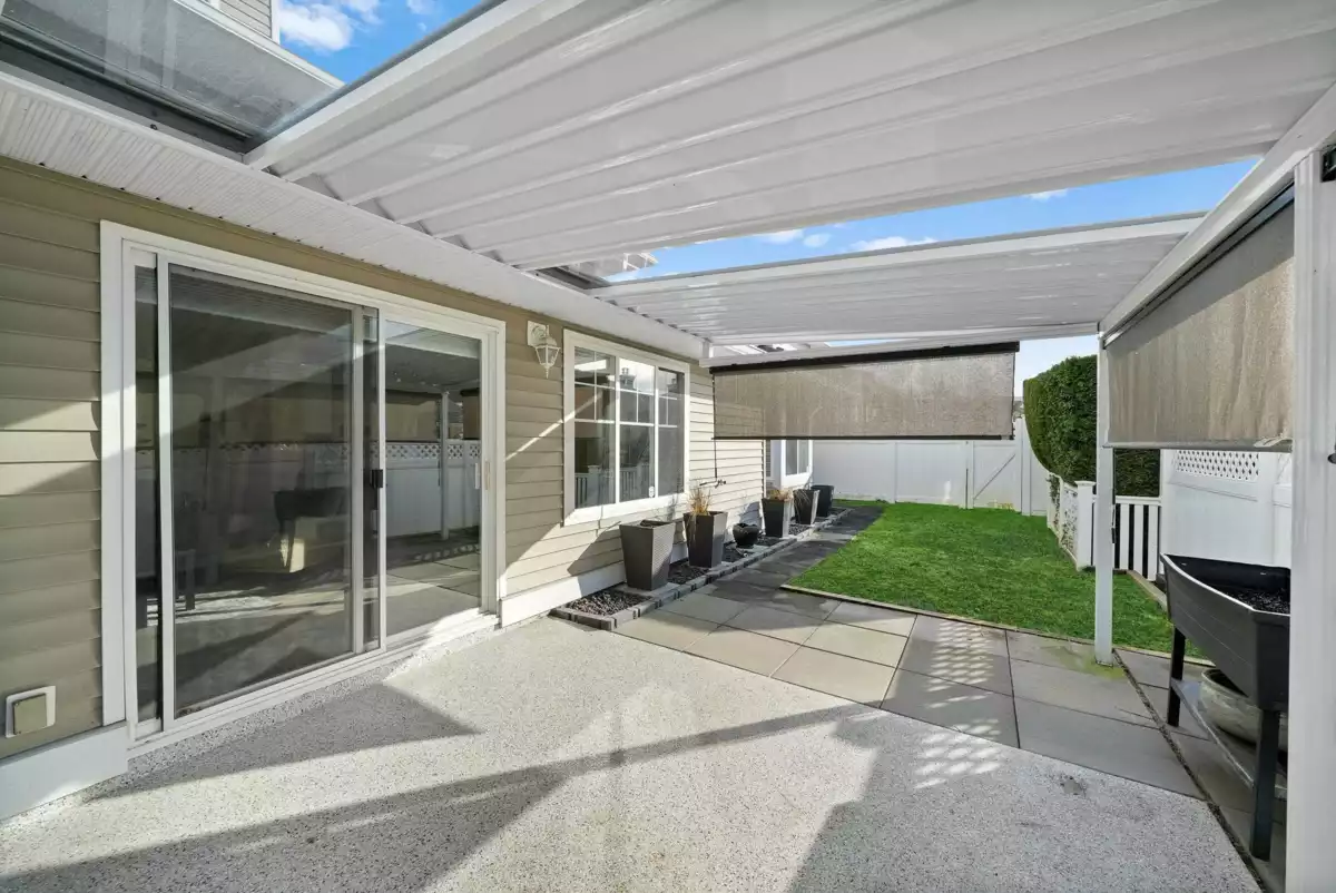 Hallway Photo of 62 6885 184 Street, Surrey, BC