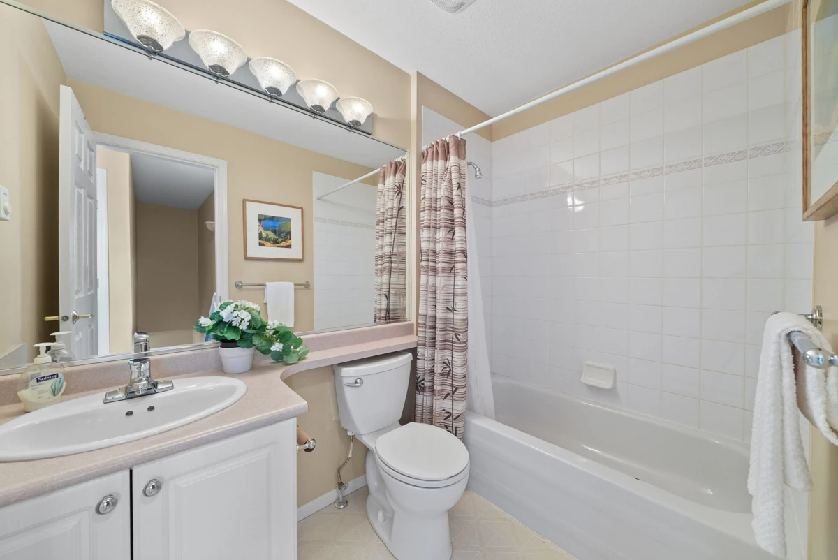 Laundry Room Photo of 62 6885 184 Street, Surrey, BC