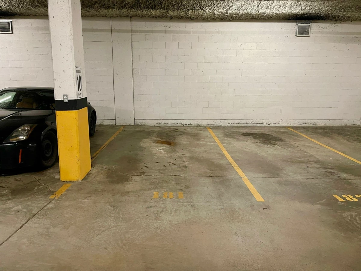 Hallway Photo of 121 7058 14th Avenue, Burnaby, BC