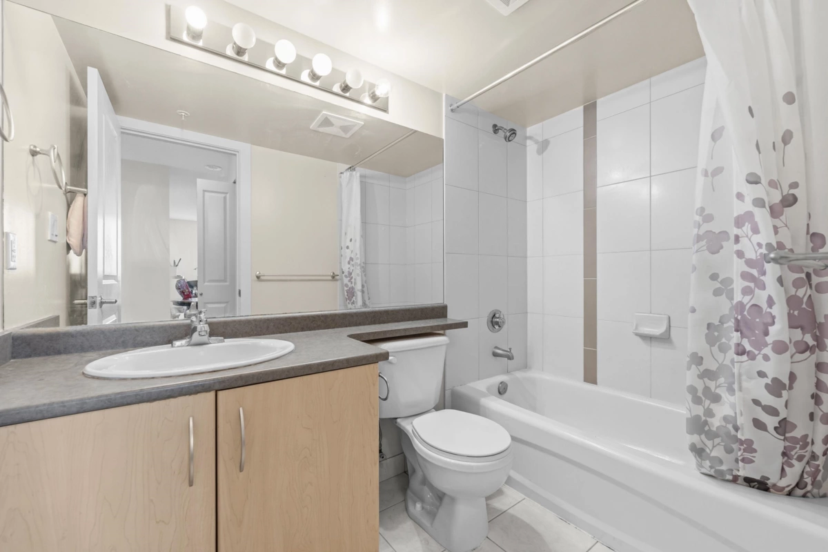 Loft / Bonus Room Photo of 1703 3663 Crowley Drive, Vancouver, BC