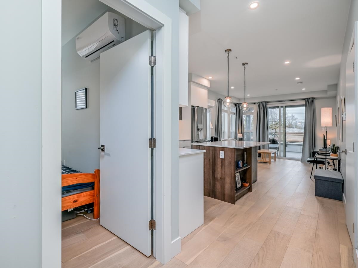 Kitchen Photo of 107 4686 51 Street, Delta, BC