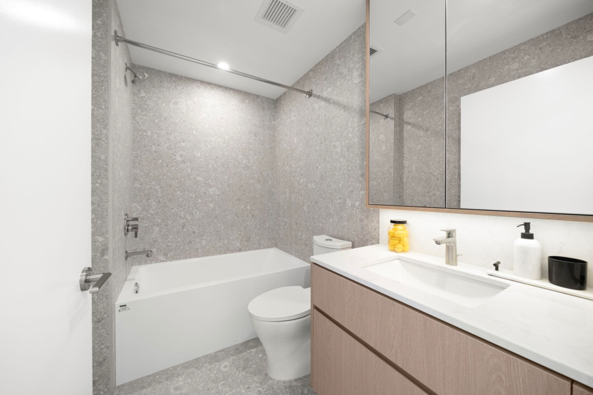 Mudroom Photo of 305 5212 Cambie Street, Vancouver, BC