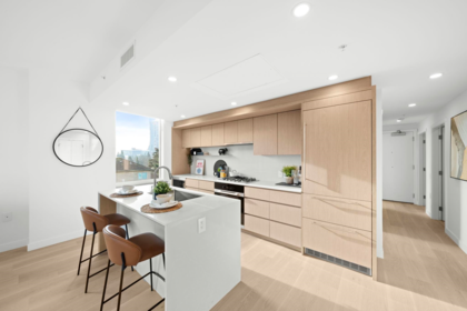 305 5212 Cambie Street, Vancouver, BC
