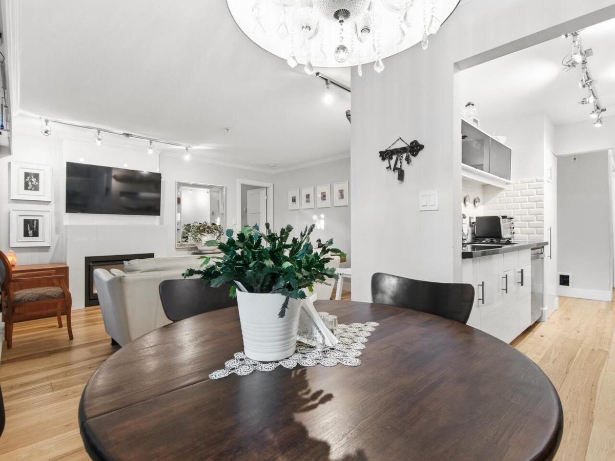 Primary Bedroom Photo of 105 518 Thirteenth Street, New Westminster, BC