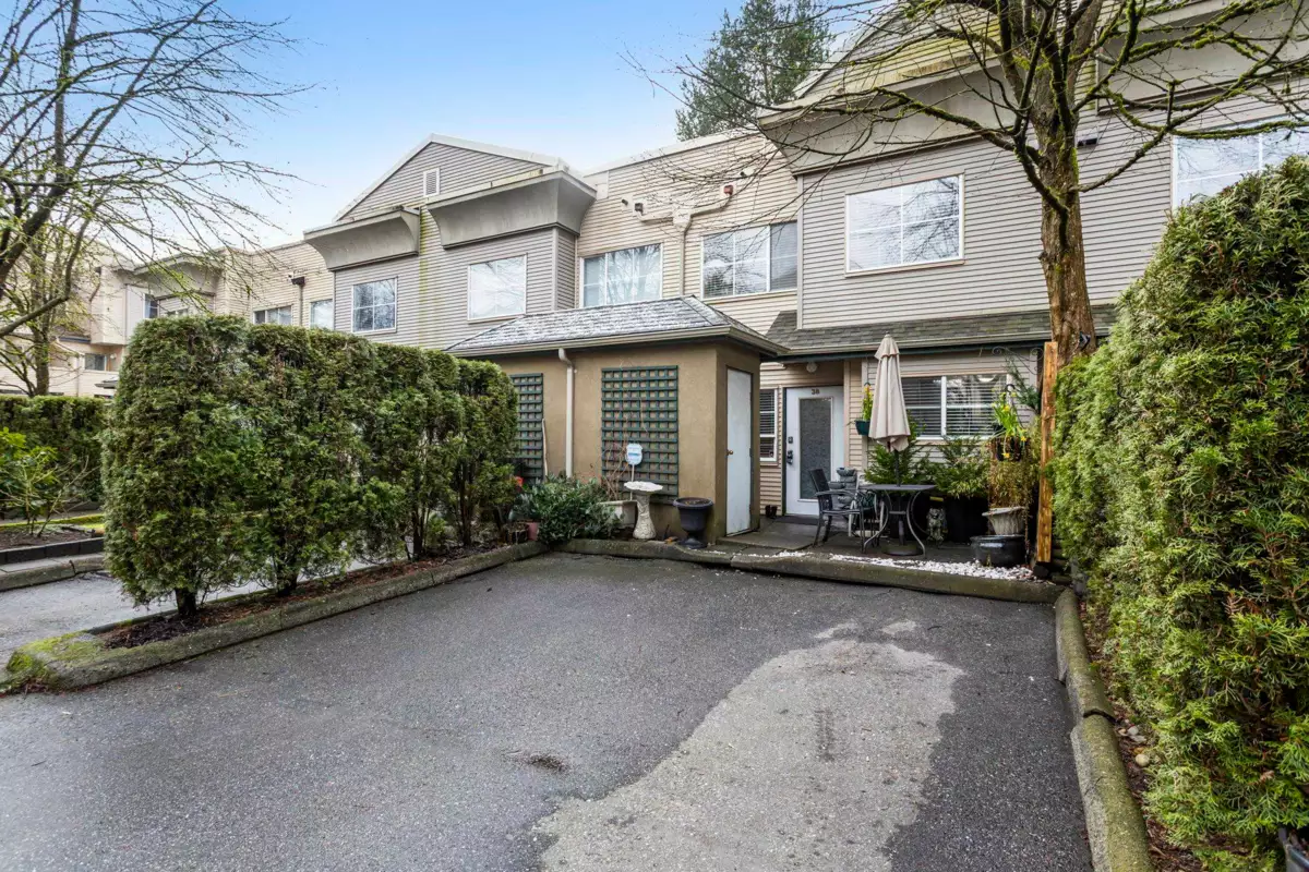 Dining Area Photo of 38 12449 191 Street, Pitt Meadows, BC