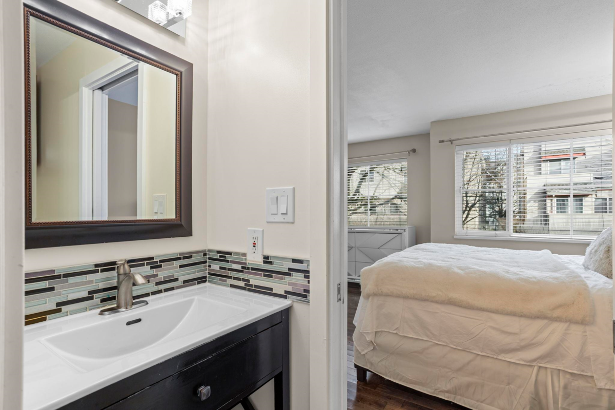 Laundry Room Photo of 38 12449 191 Street, Pitt Meadows, BC