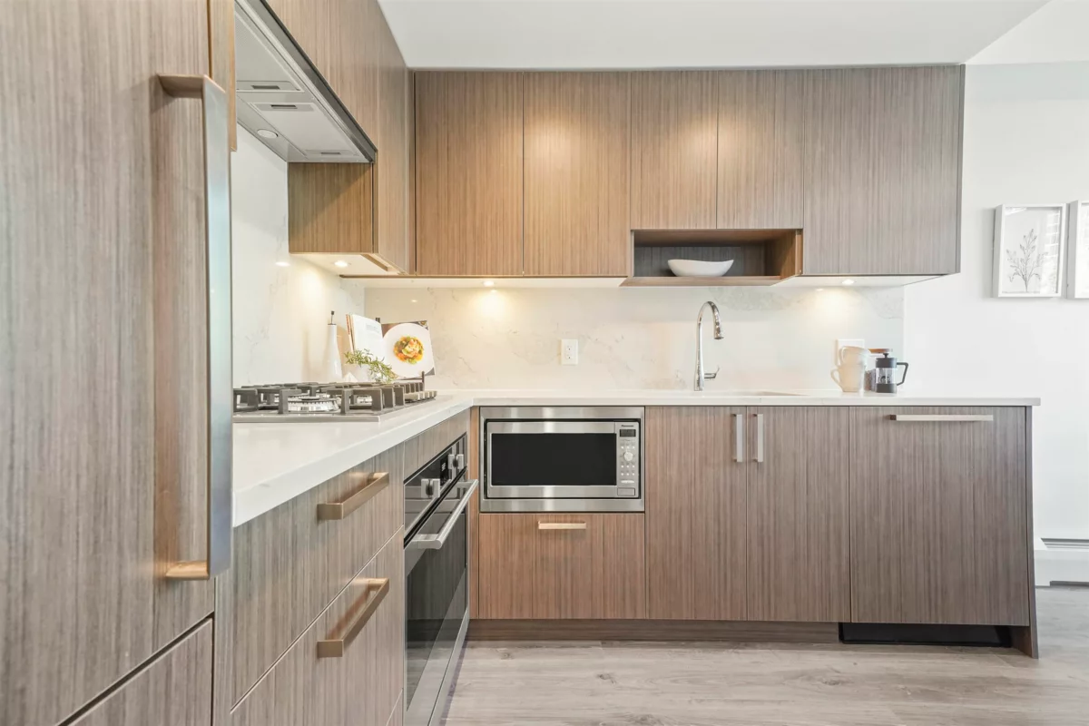 Kitchen Island Photo of 8 13350 Central Avenue, Surrey, BC