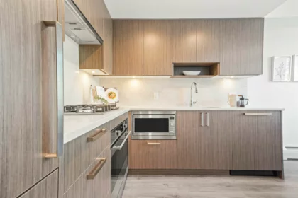 Kitchen Island Photo of 8 13350 Central Avenue, Surrey, BC