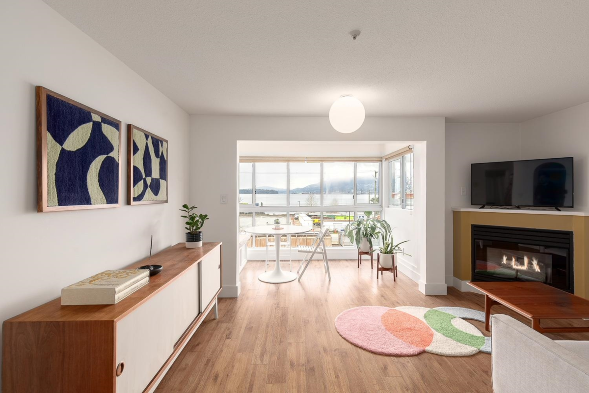 Kitchen Island Photo of 207 2211 Wall Street, Vancouver, BC
