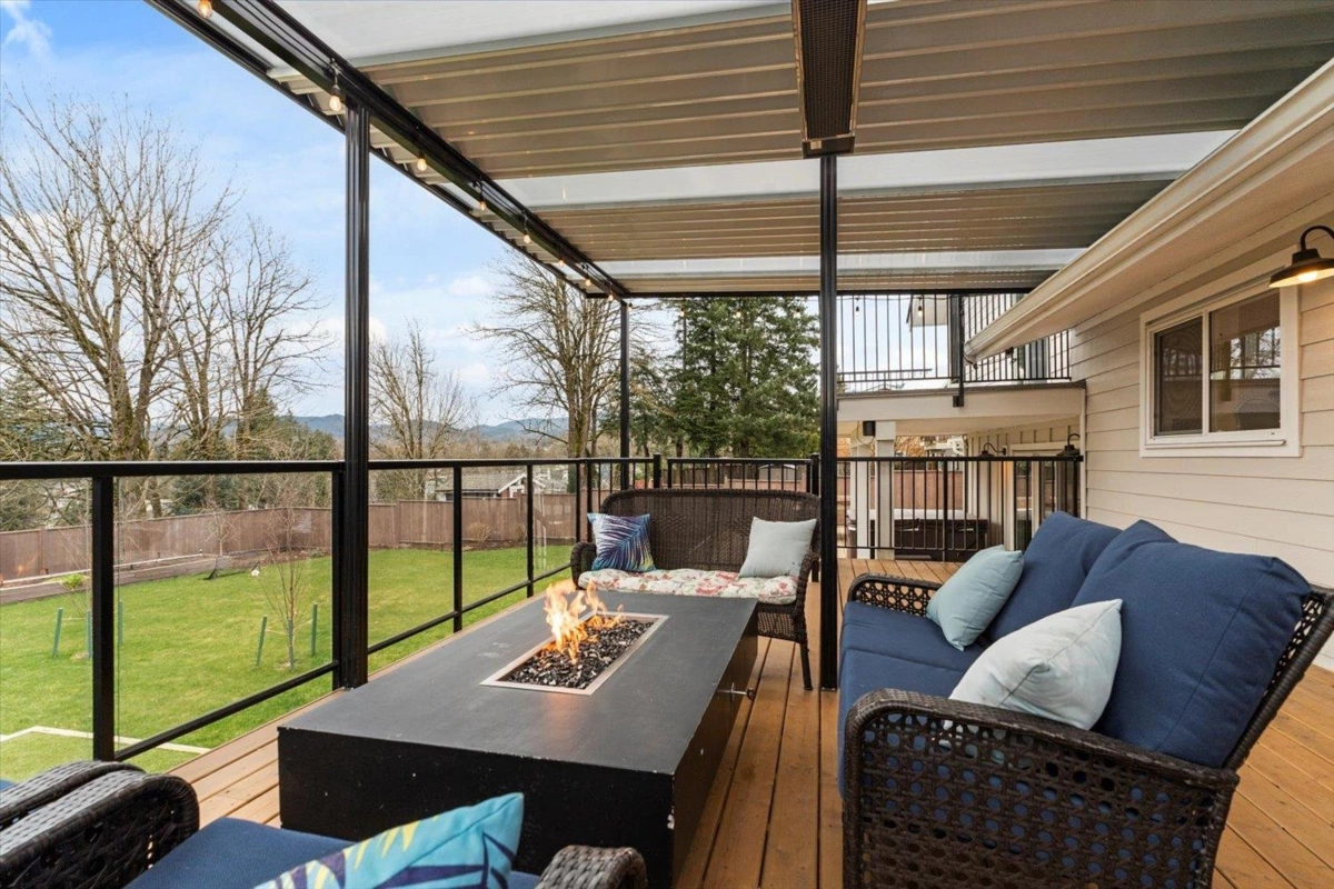 Front Yard Photo of 34849 High Drive, Abbotsford, BC