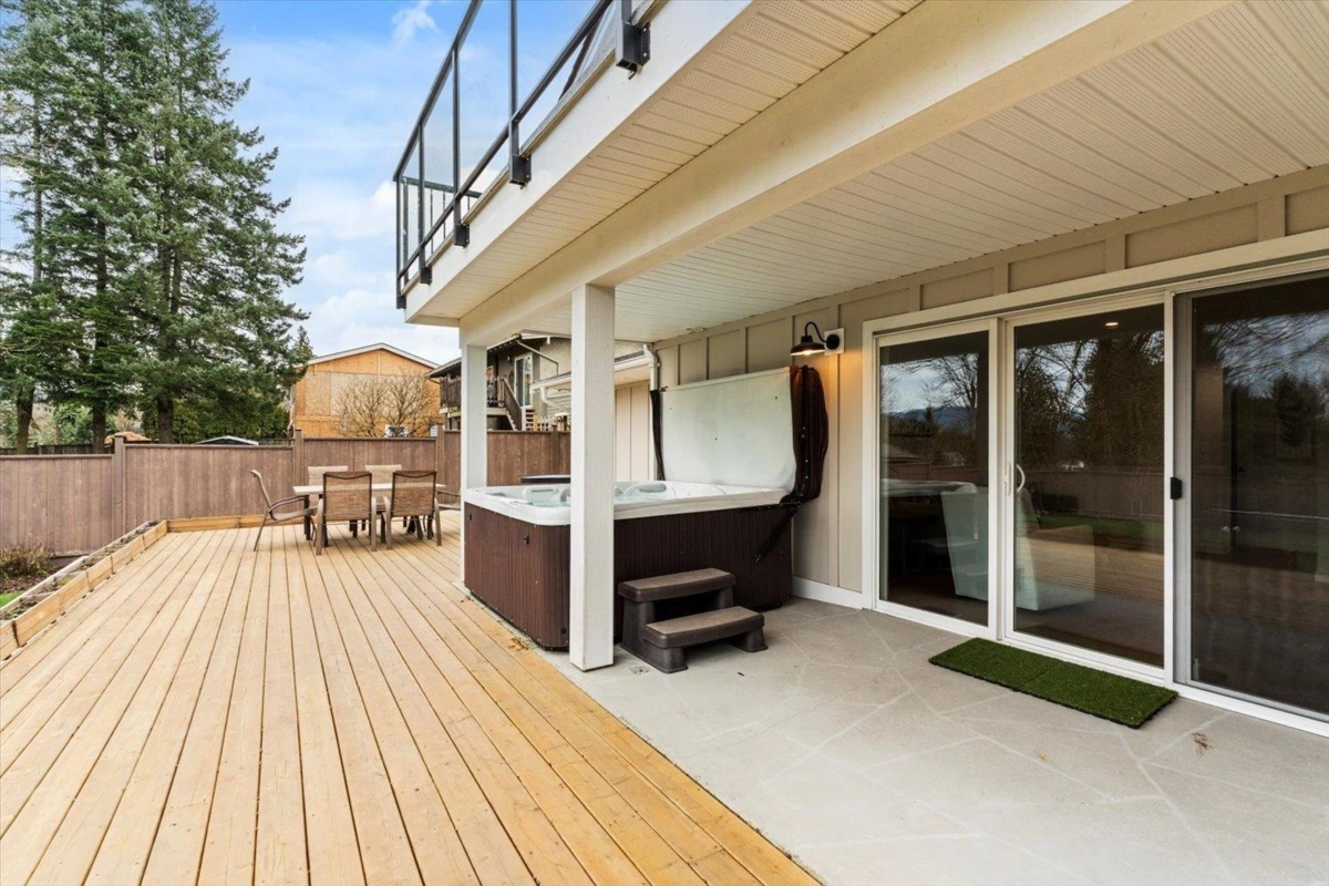 Garden / Landscaping Photo of 34849 High Drive, Abbotsford, BC