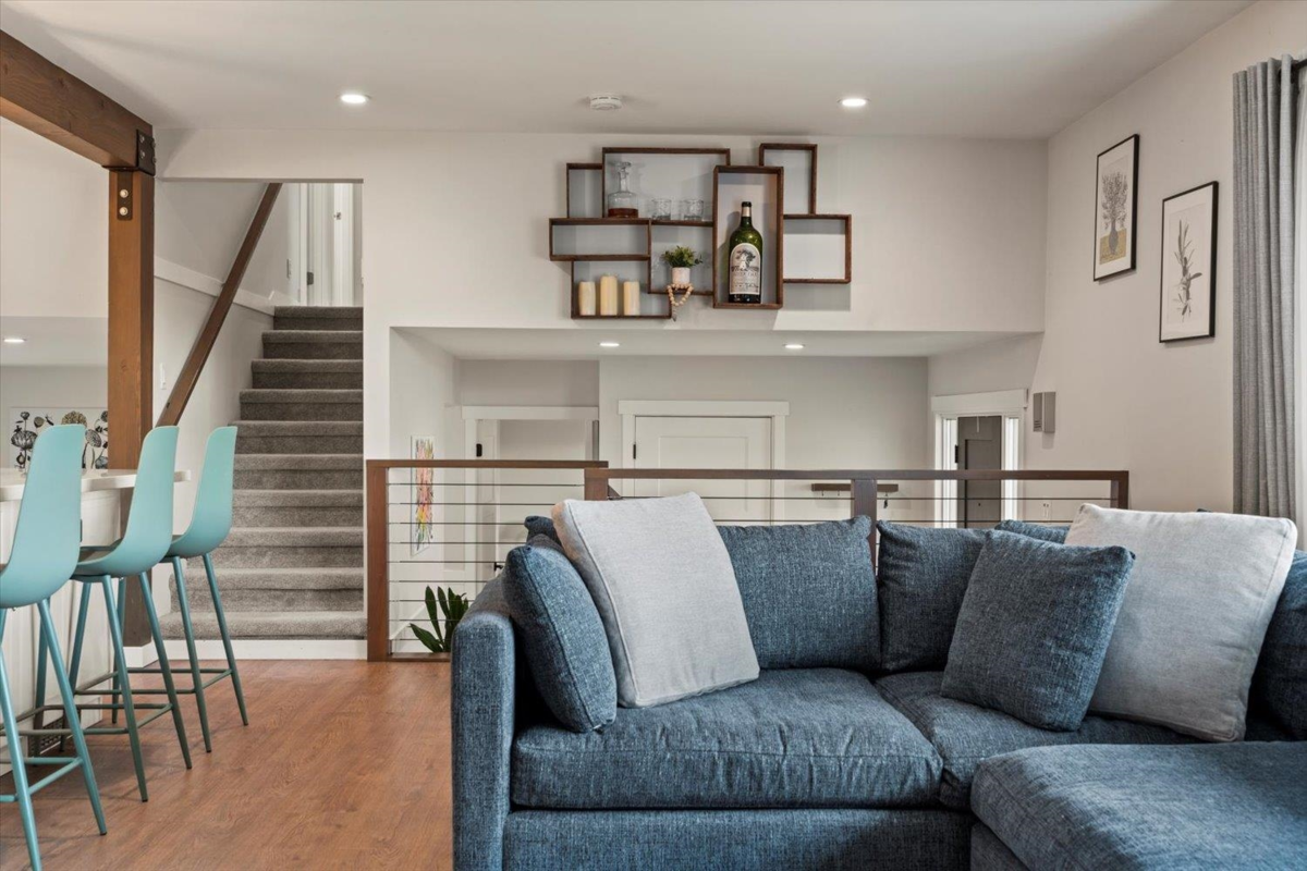 Kitchen Photo of 34849 High Drive, Abbotsford, BC