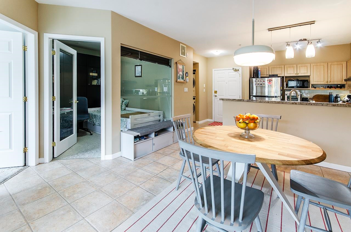 Kitchen Island Photo of 416 3629 Deercrest Drive, North Vancouver, BC