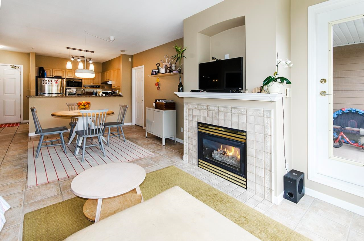 Kitchen Photo of 416 3629 Deercrest Drive, North Vancouver, BC