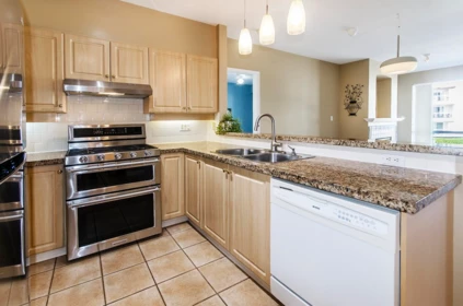 Kitchen Island Photo of 416 3629 Deercrest Drive, North Vancouver, BC