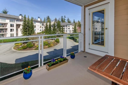 416 3629 Deercrest Drive, North Vancouver, BC