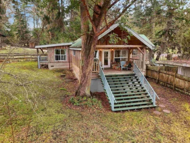 421 Sunset Place, Mayne Island, BC, Mayne Island — Single Family Residence for sale