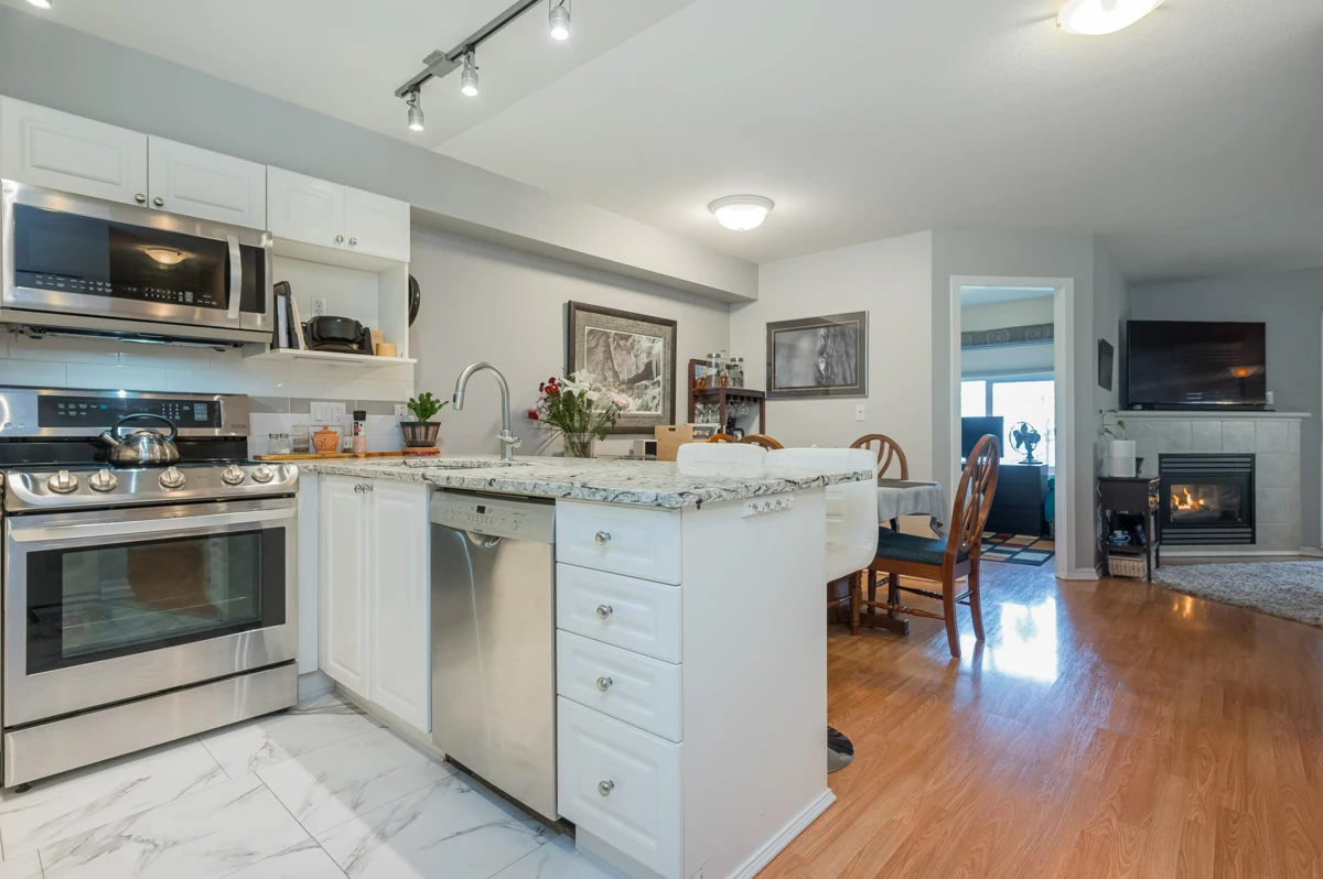 Dining Area Photo of 112 20896 57th Avenue, Langley, BC