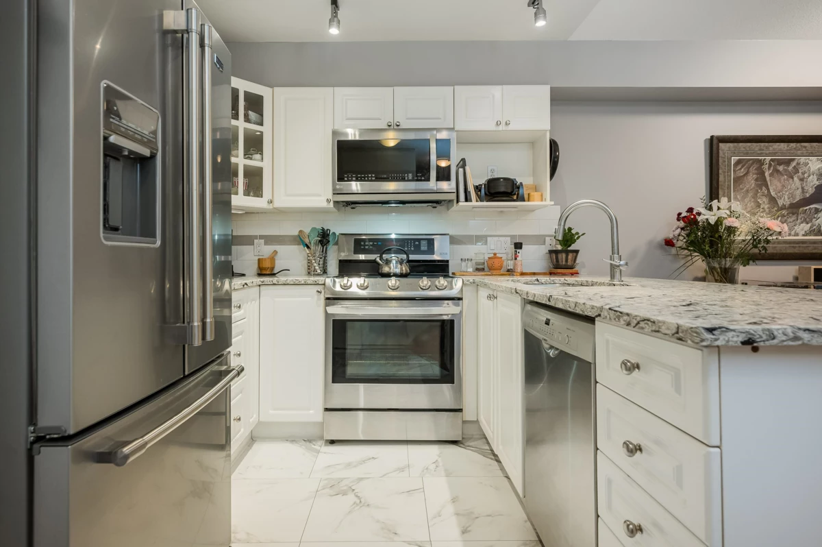 Kitchen Photo of 112 20896 57th Avenue, Langley, BC