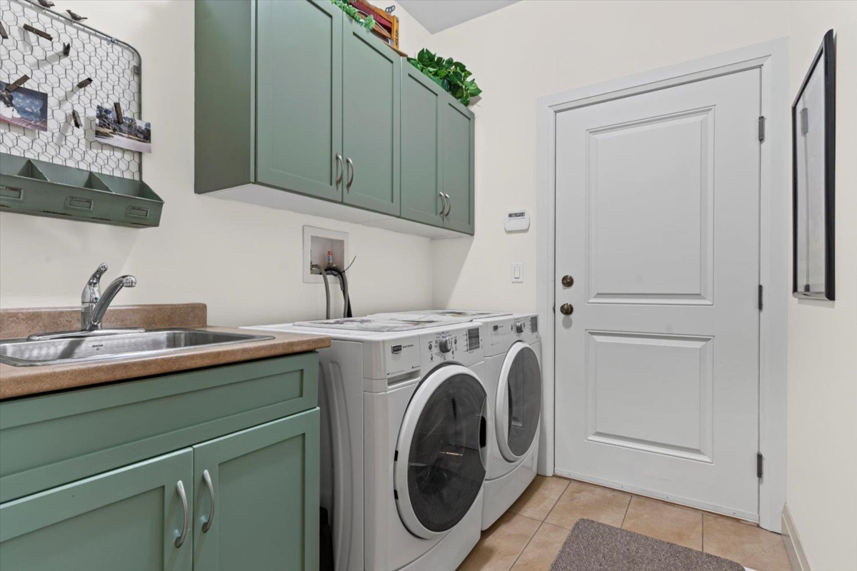 Laundry Room Photo of 5440 Chinook Street, Chilliwack, BC