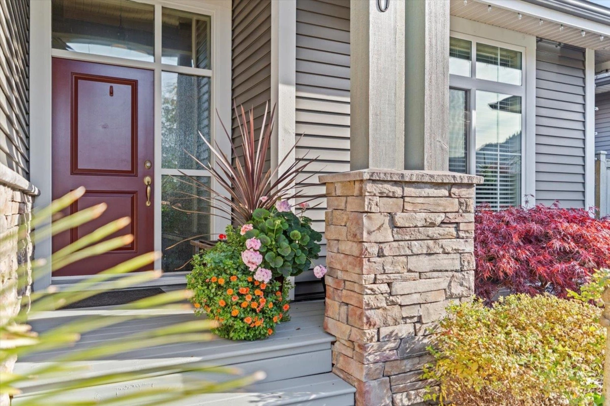 Living Room Photo of 5440 Chinook Street, Chilliwack, BC