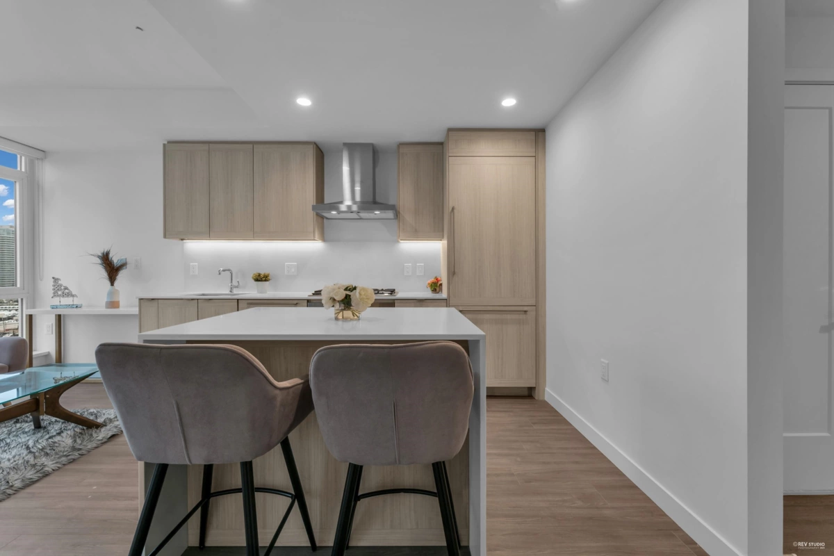 Primary Bathroom Photo of 1807 2351 Beta Avenue, Burnaby, BC