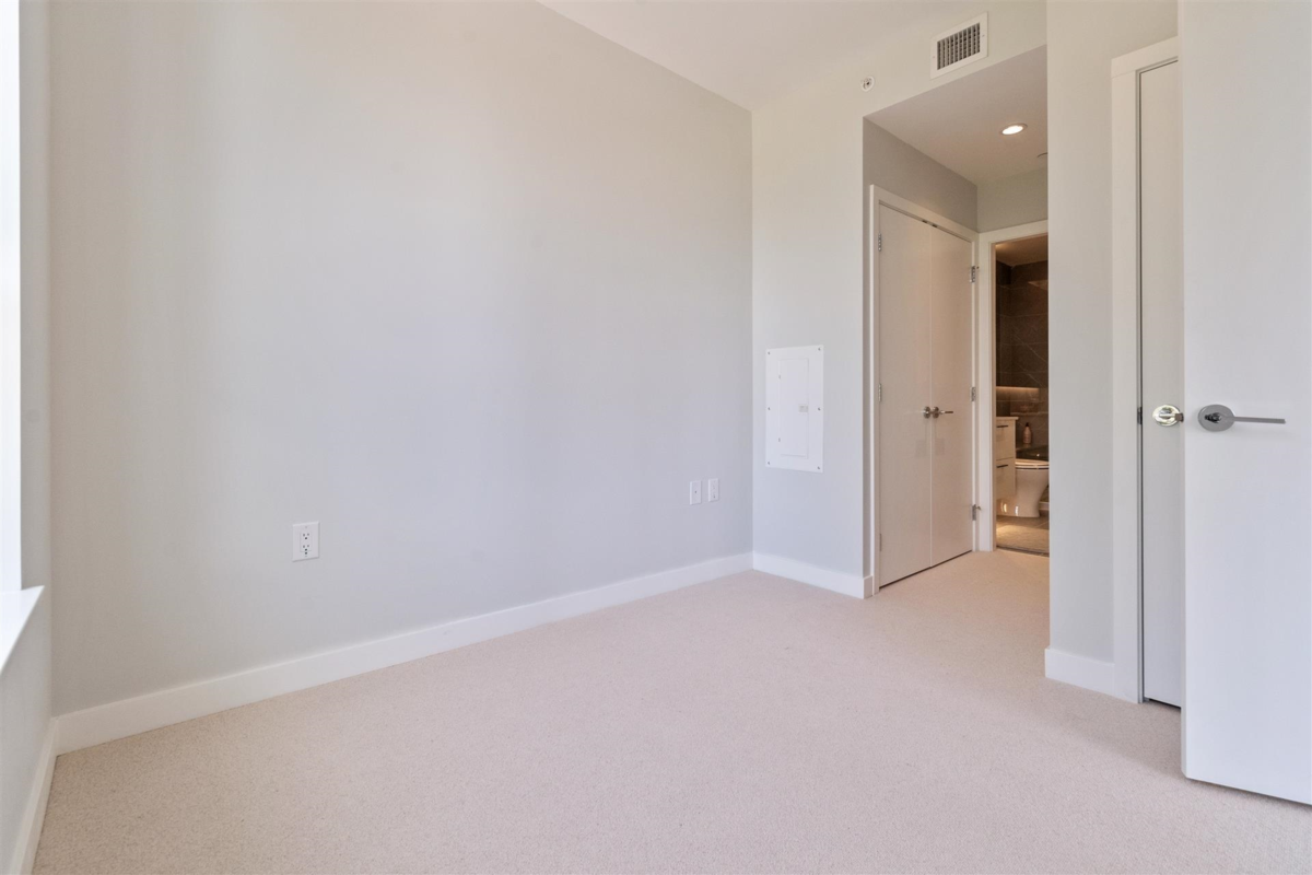 Kitchen Island Photo of 504 5380 Crooked Branch Road, Vancouver, BC
