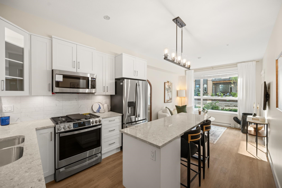 Dining Area Photo of 414 20926 83 Avenue, Langley, BC