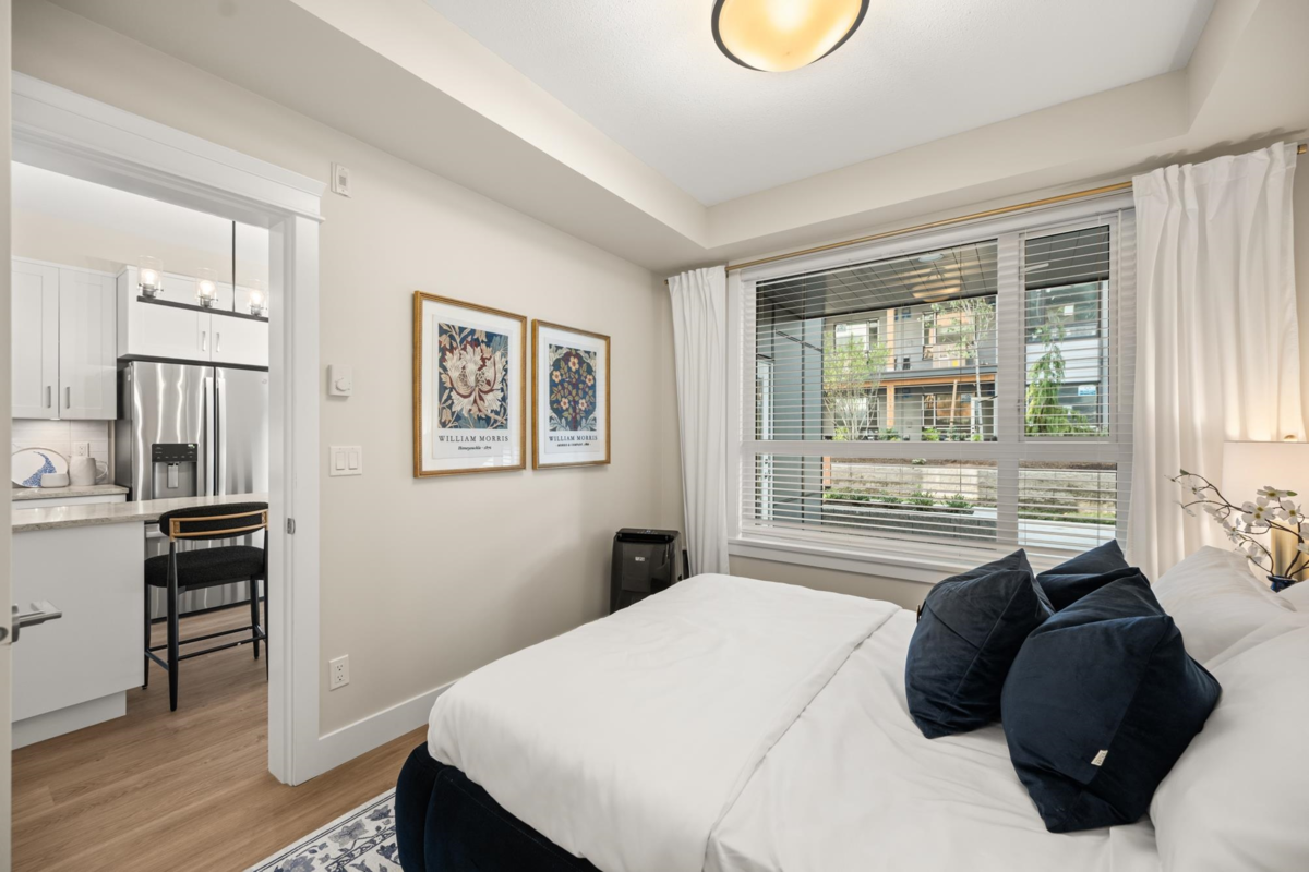 Walk-In Closet Photo of 414 20926 83 Avenue, Langley, BC