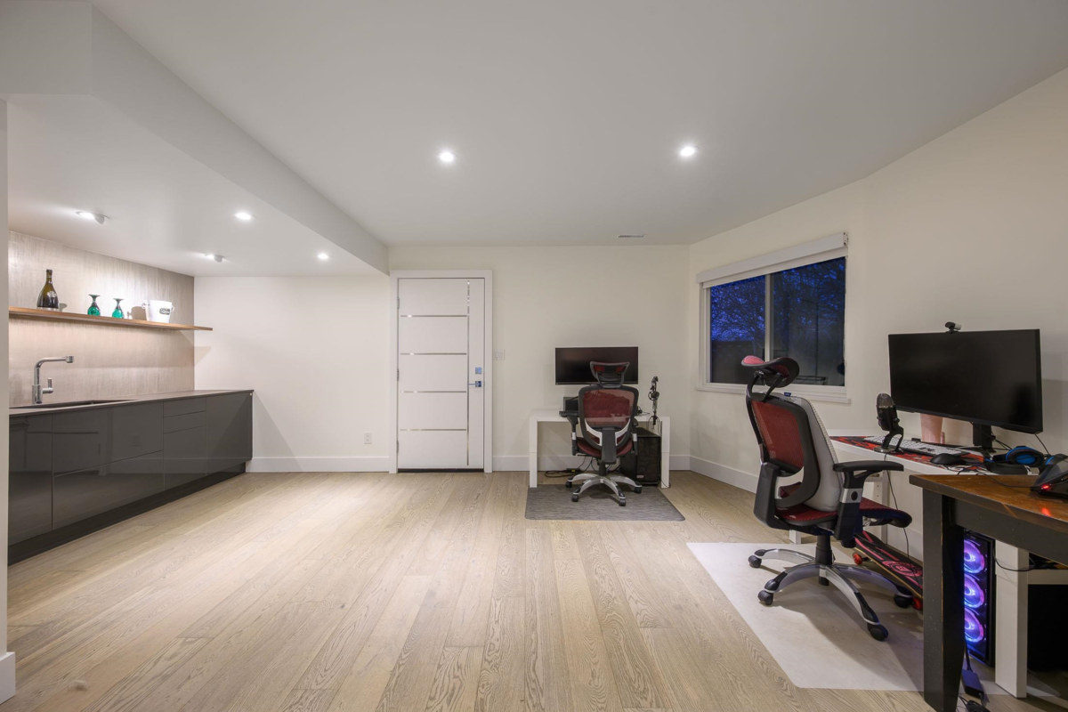 Garage Interior Photo of 23811 115a Avenue, Maple Ridge, BC