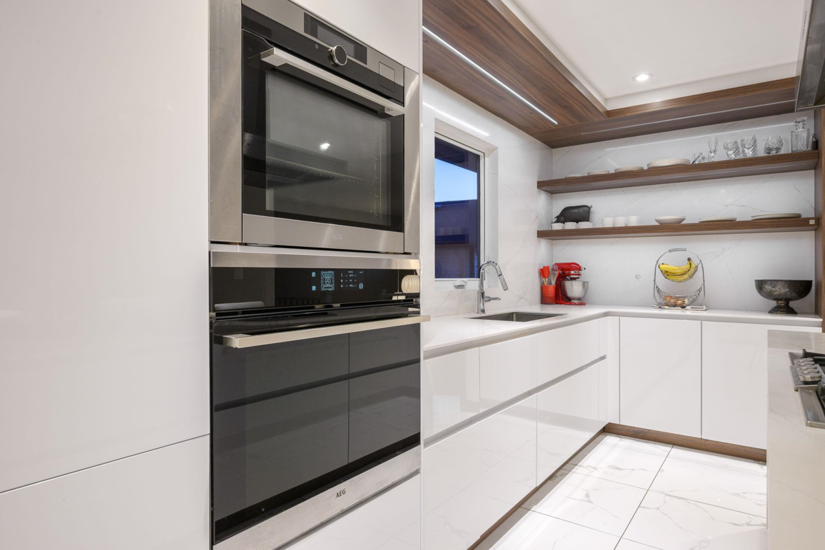 Kitchen Island Photo of 23811 115a Avenue, Maple Ridge, BC