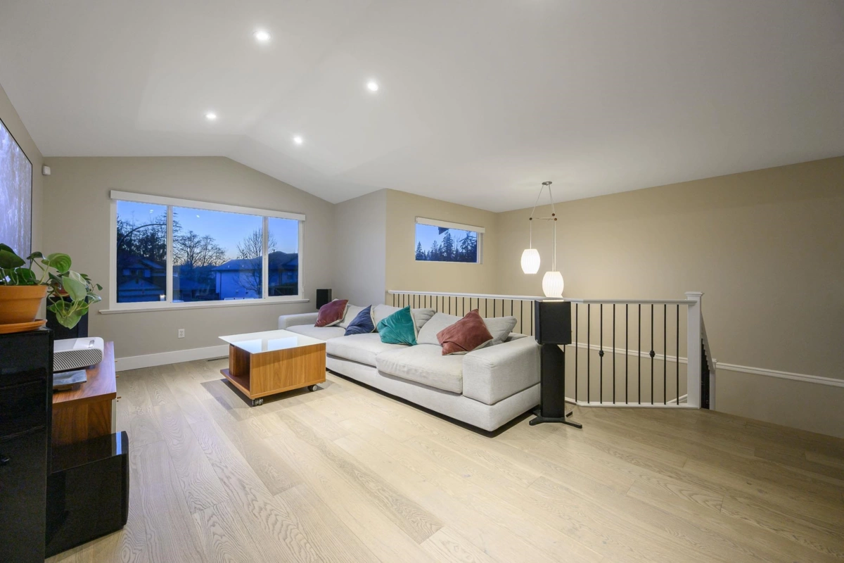 Walk-In Closet Photo of 23811 115a Avenue, Maple Ridge, BC