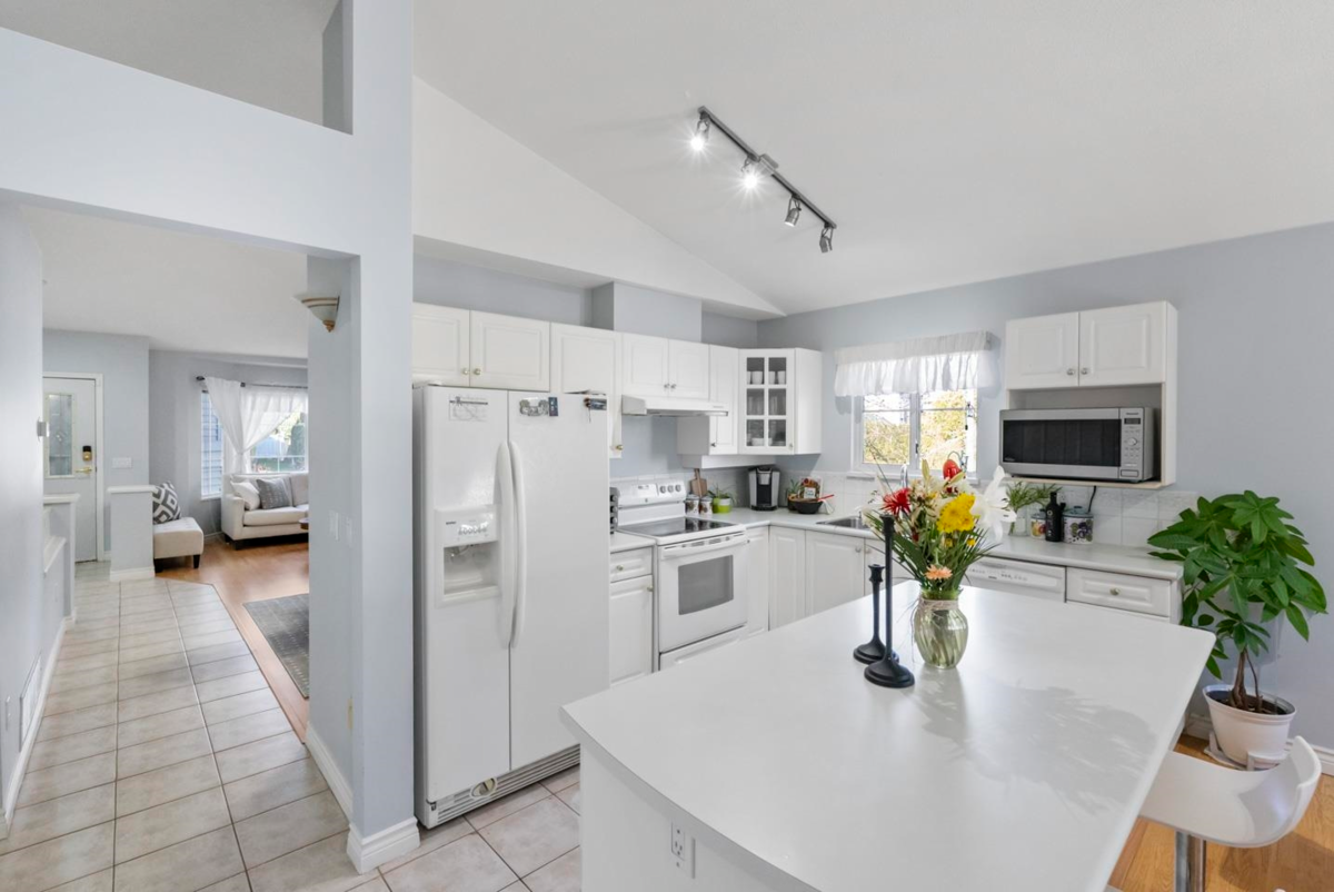 Bedroom 4 Photo of 7 16888 80 Avenue, Surrey, BC