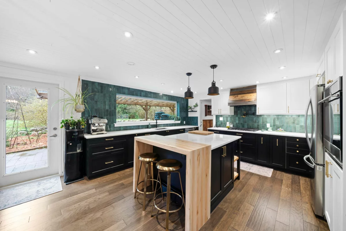 Bedroom 3 Photo of 26996 Ferguson Avenue, Maple Ridge, BC