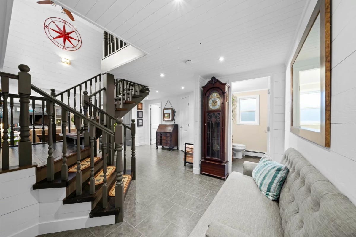 Breakfast Nook Photo of 26996 Ferguson Avenue, Maple Ridge, BC