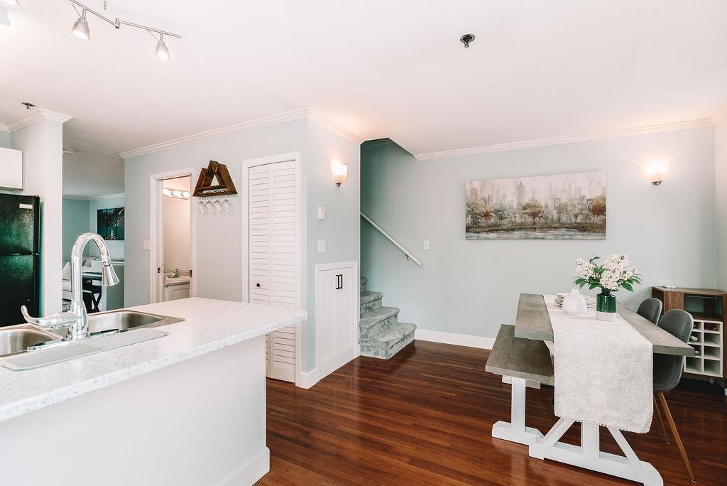 Primary Bathroom Photo of 1 12449 191 Street, Pitt Meadows, BC