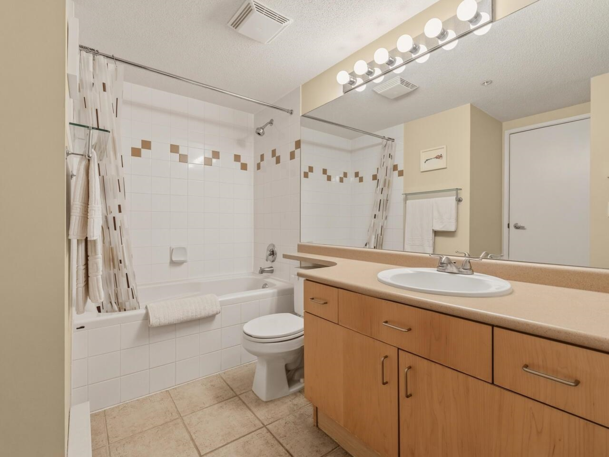 Guest Bathroom Photo of 402 124 W 3rd Street, North Vancouver, BC