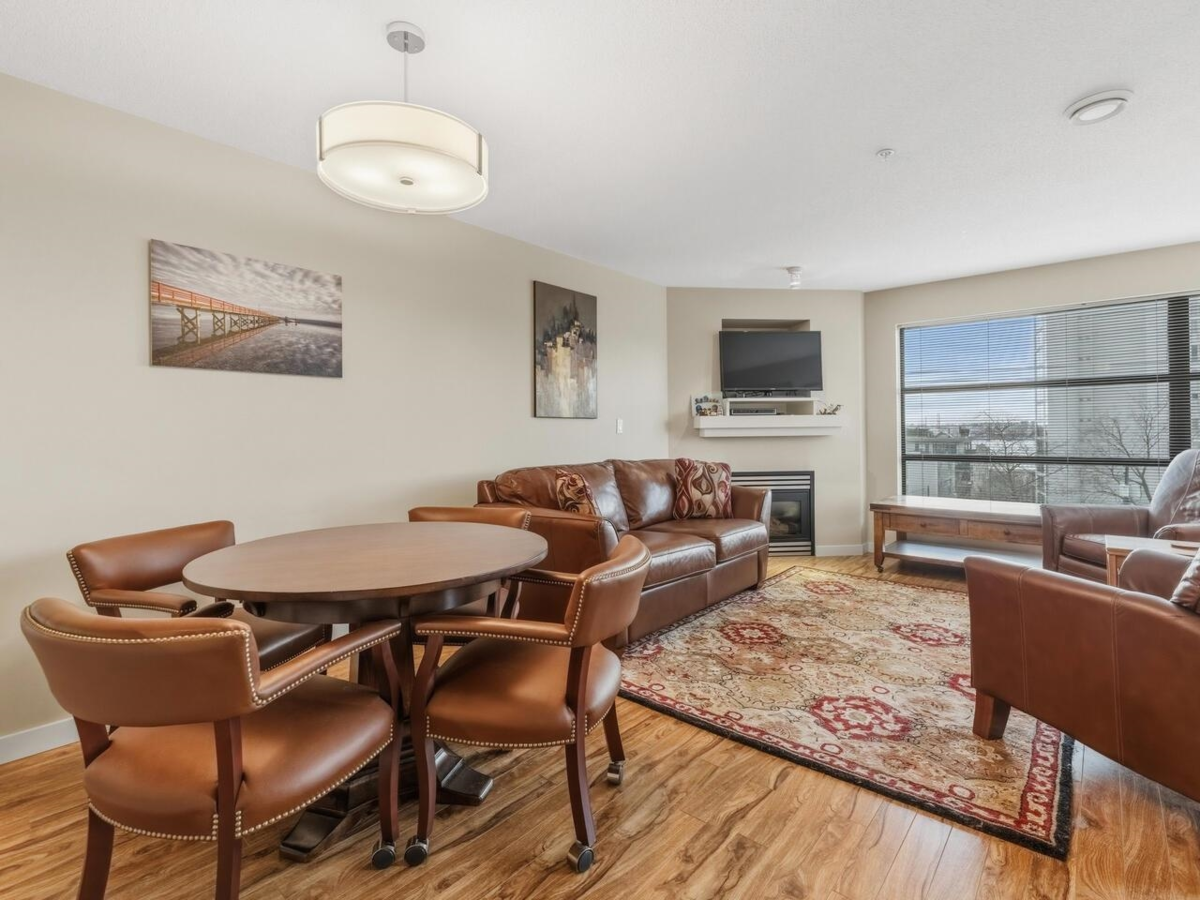 Kitchen Island Photo of 402 124 W 3rd Street, North Vancouver, BC