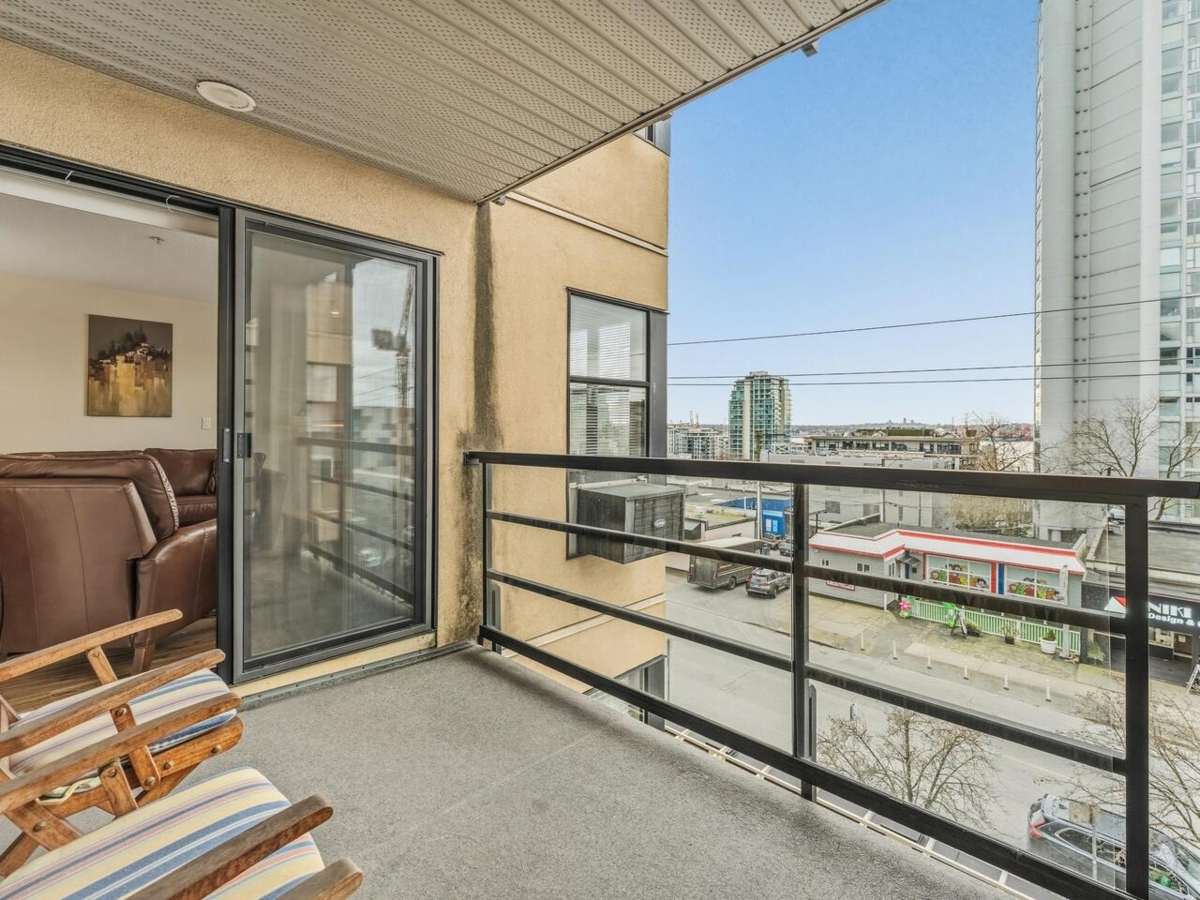 Office / Den Photo of 402 124 W 3rd Street, North Vancouver, BC