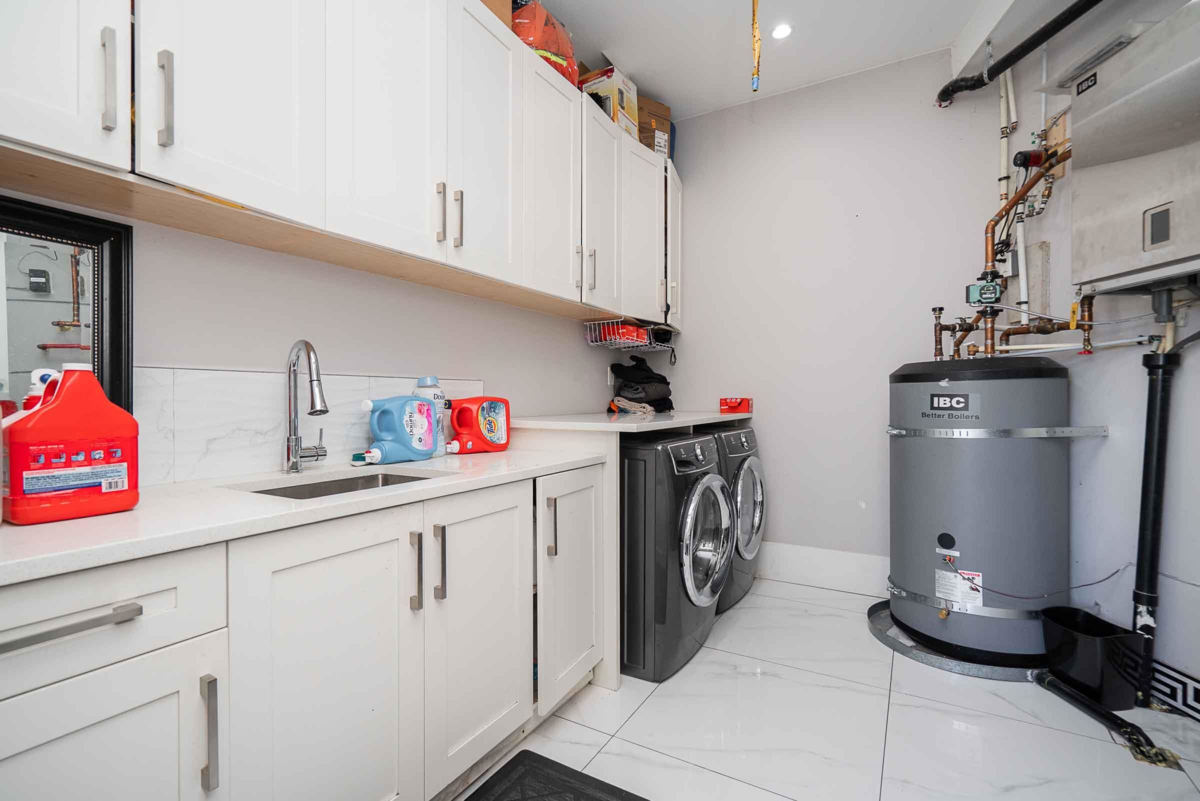 Front Yard Photo of 4371 184 Street, Surrey, BC